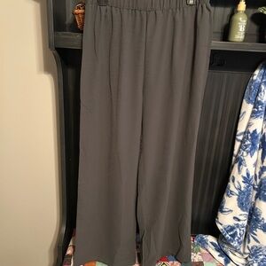 Chic Gray Wide-Leg Pants